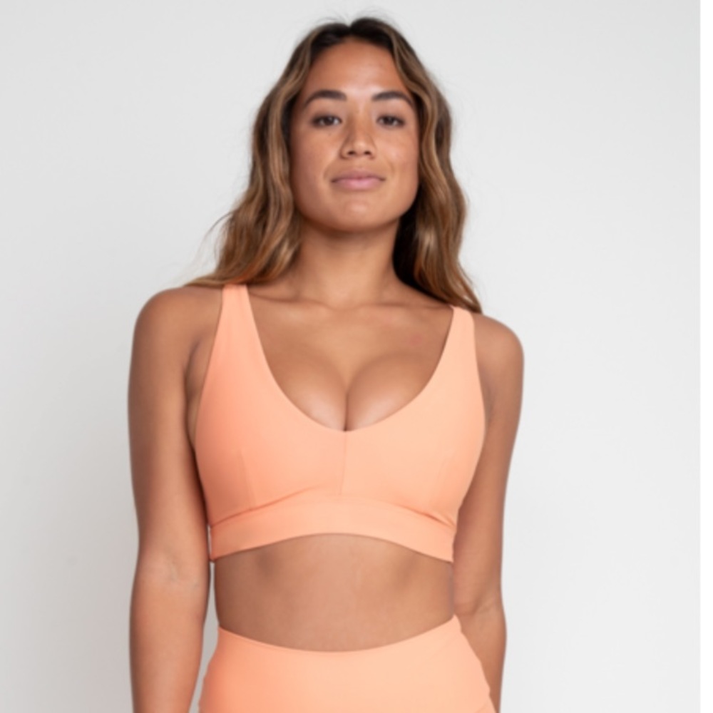 Skatie Max Sports Bra in Peach